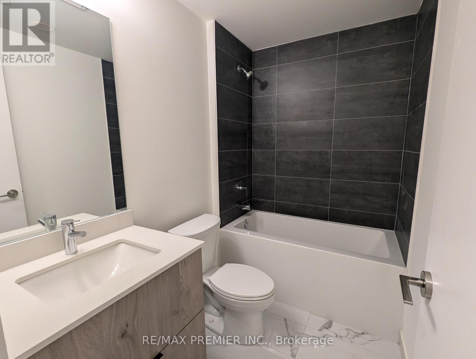 513 - 9 Steckley House Lane, Richmond Hill, Ontario  L4S 0N1 - Photo 11 - N13434224