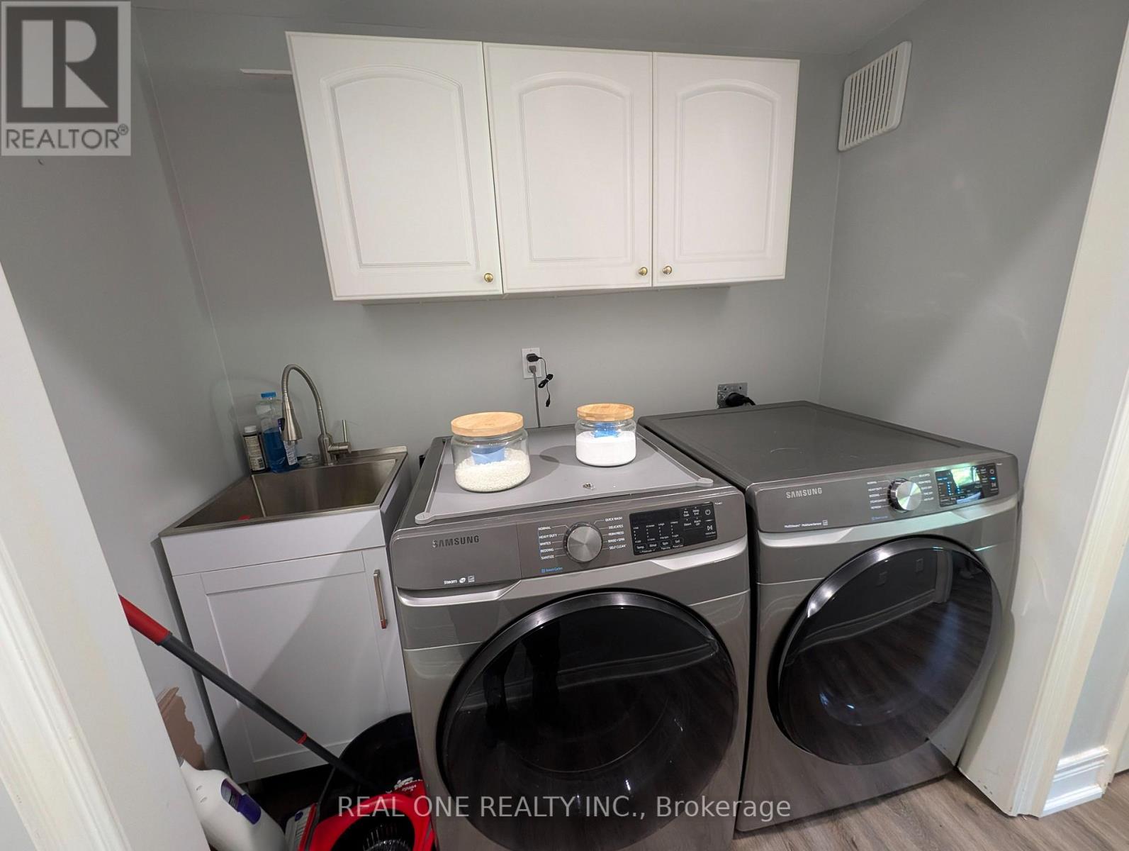 162 Golden Meadow Road N, Barrie, Ontario  L4N 8P2 - Photo 15 - S13423696