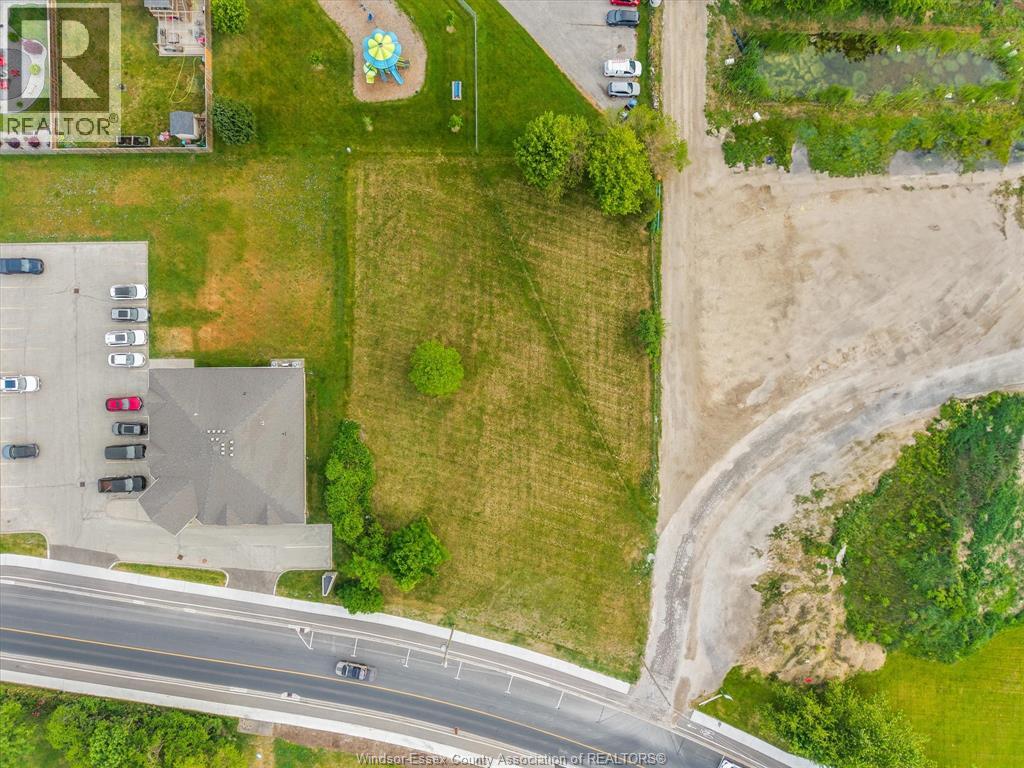 21 Robson Road, Leamington, Ontario  N8H 2M8 - Photo 8 - 26013520