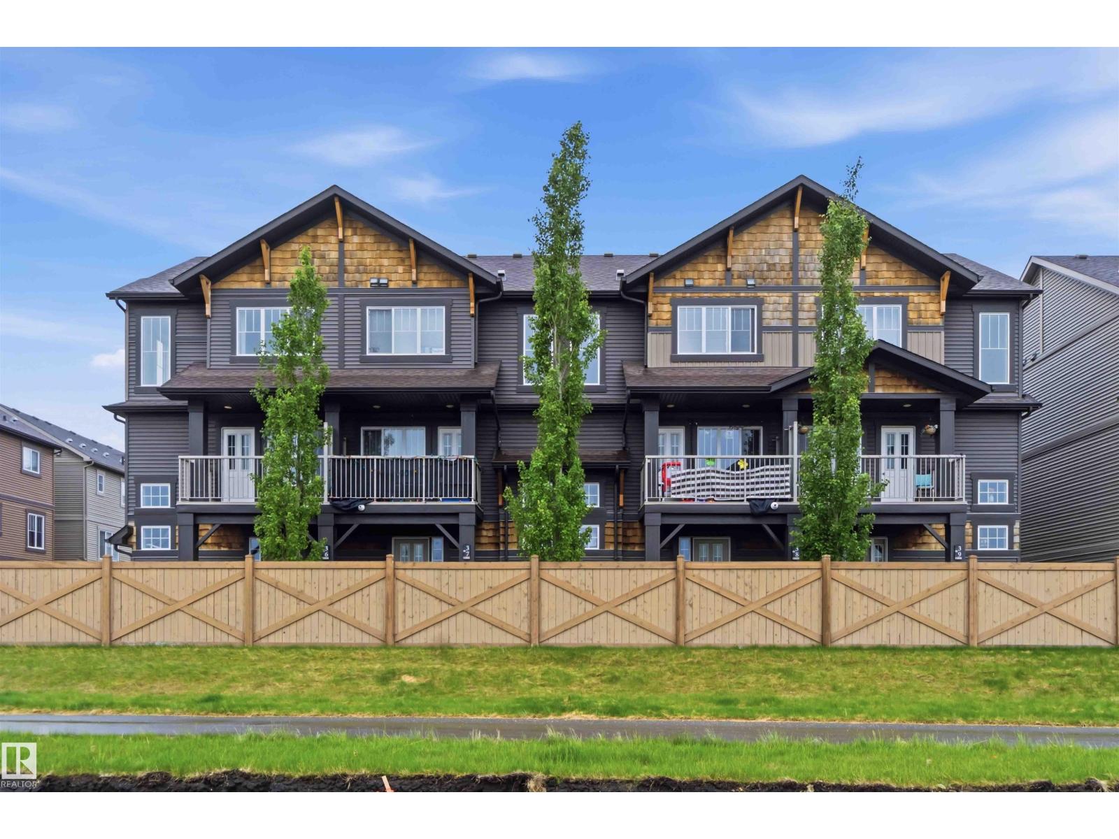 36 1005 GRAYDON HILL BV SW, Edmonton, Alberta
