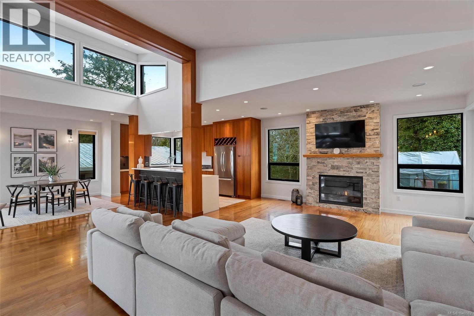 6897 Mckenna Crt, Central Saanich, British Columbia  V8M 1J2 - Photo 5 - 1040082