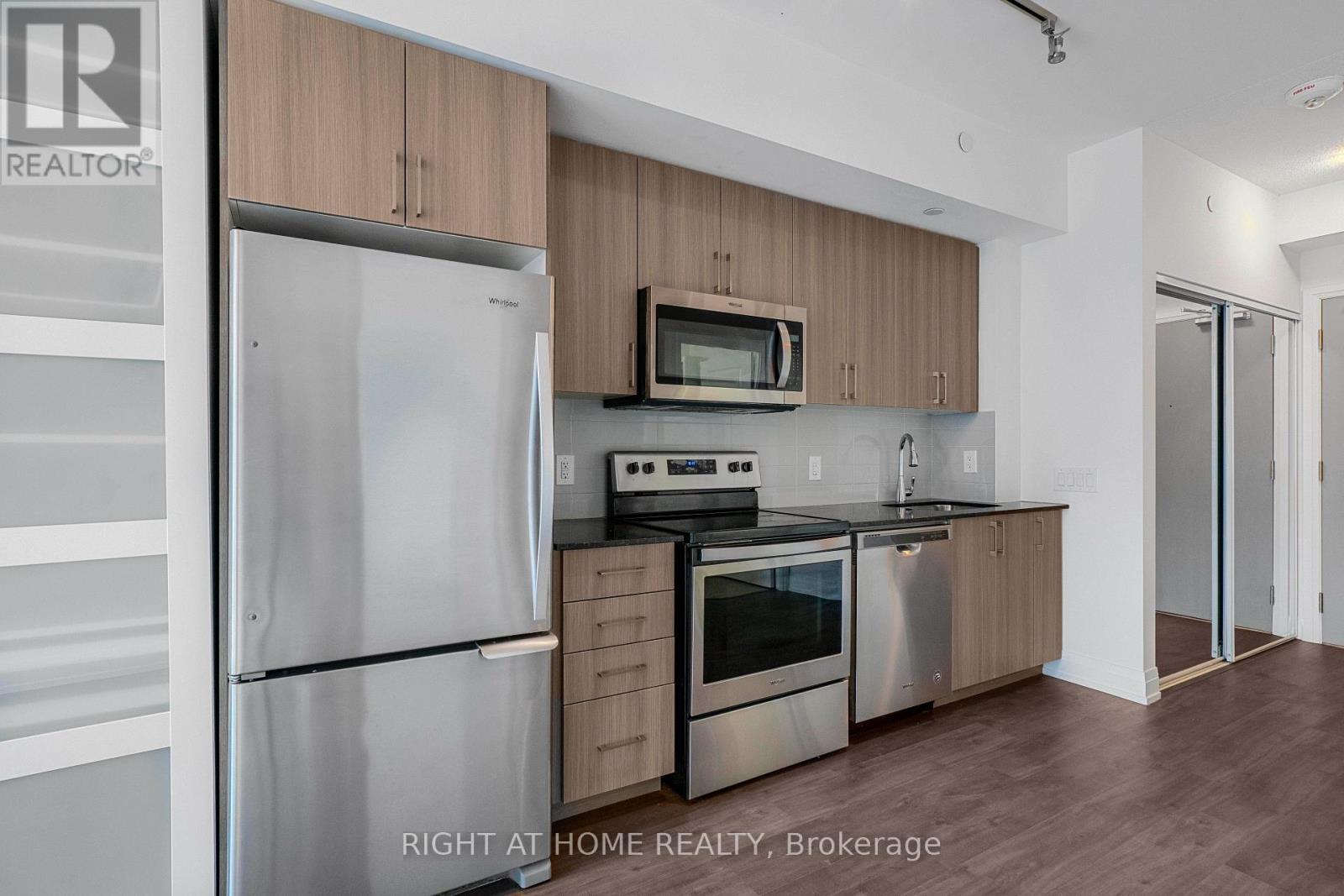 633 - 591 Sheppard Avenue E, Toronto, Ontario M2K 0G2 - Photo 4 - C13022552