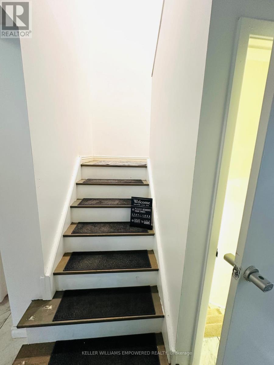 52 Endsleigh Crescent, Toronto, Ontario  M2J 3N6 - Photo 5 - C13164550