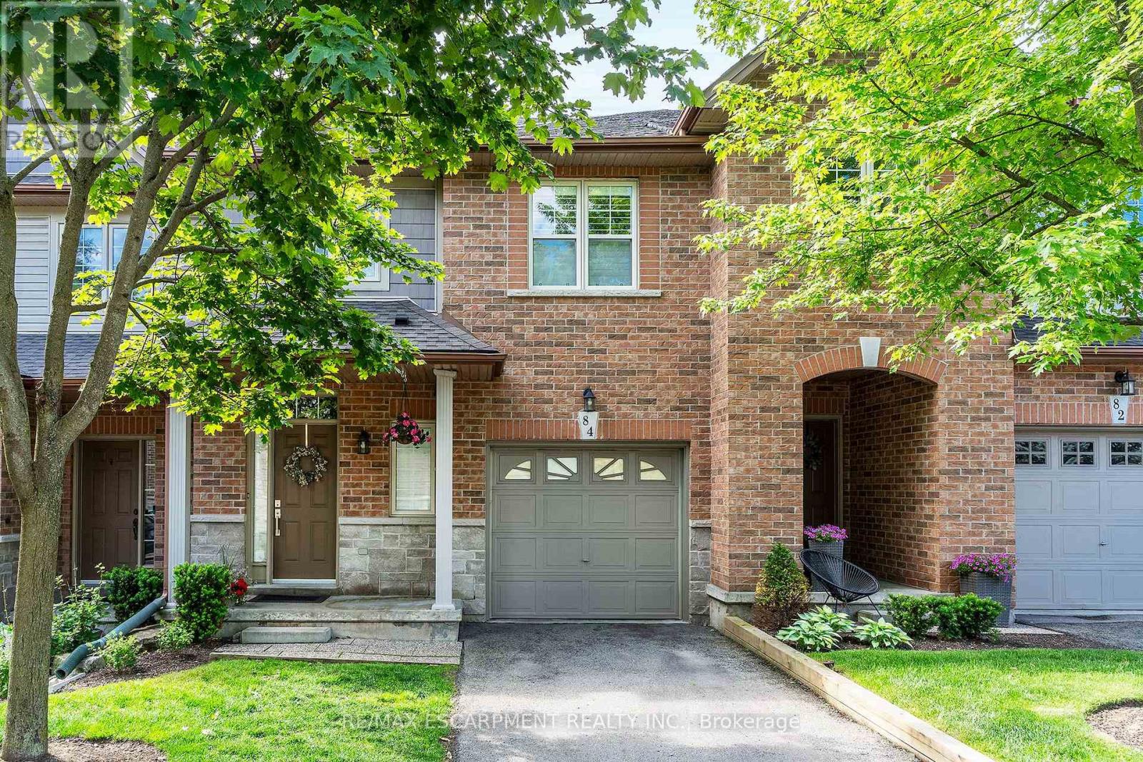 84 MYERS LANE, Hamilton, Ontario