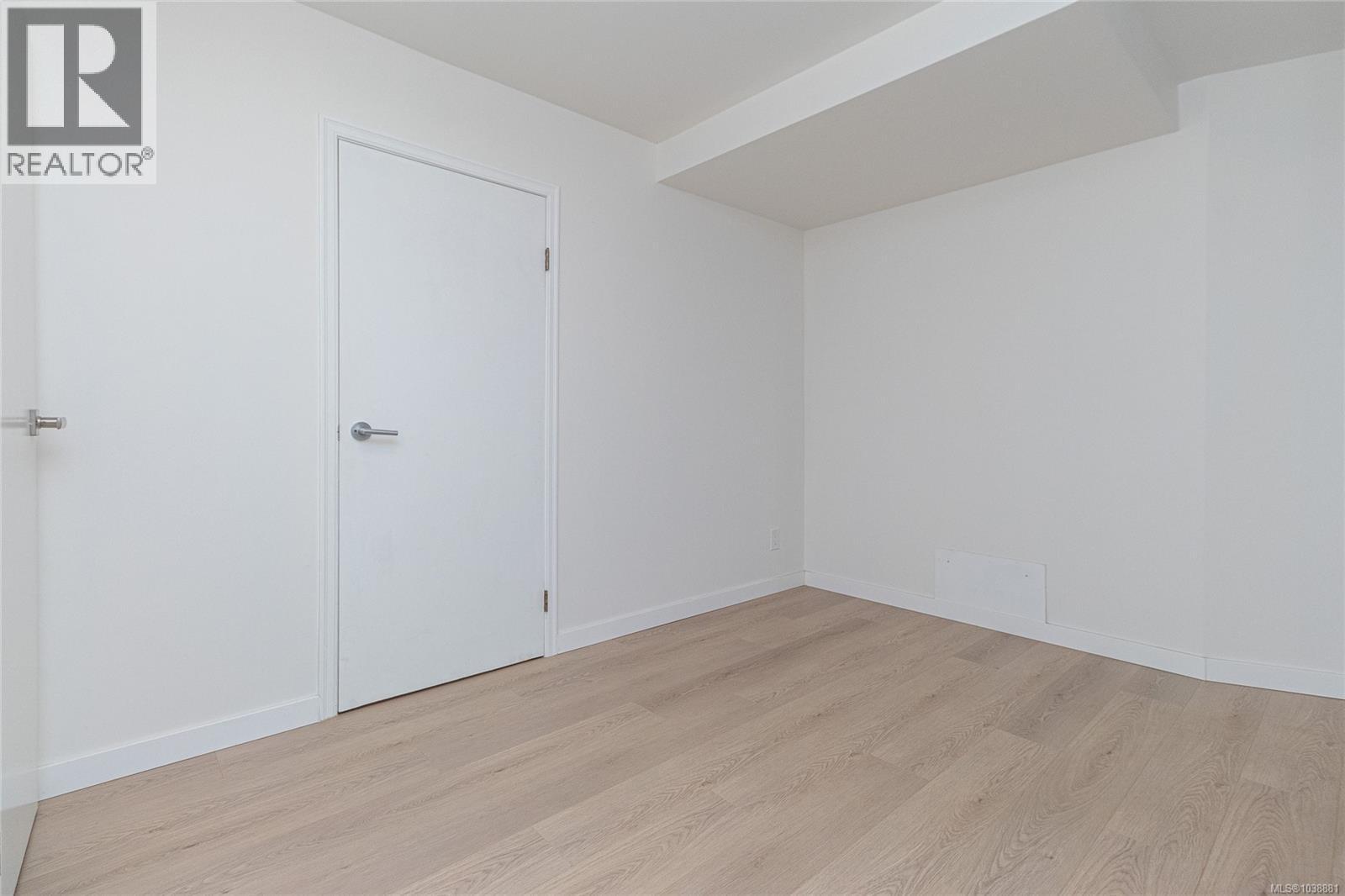 1389 Hastings St, Saanich, British Columbia  V8Z 2W6 - Photo 35 - 1038881