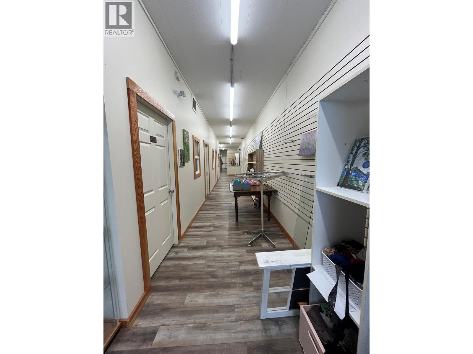 1127 4th Street, Castlegar, British Columbia  V1N 2A8 - Photo 40 - 10390936