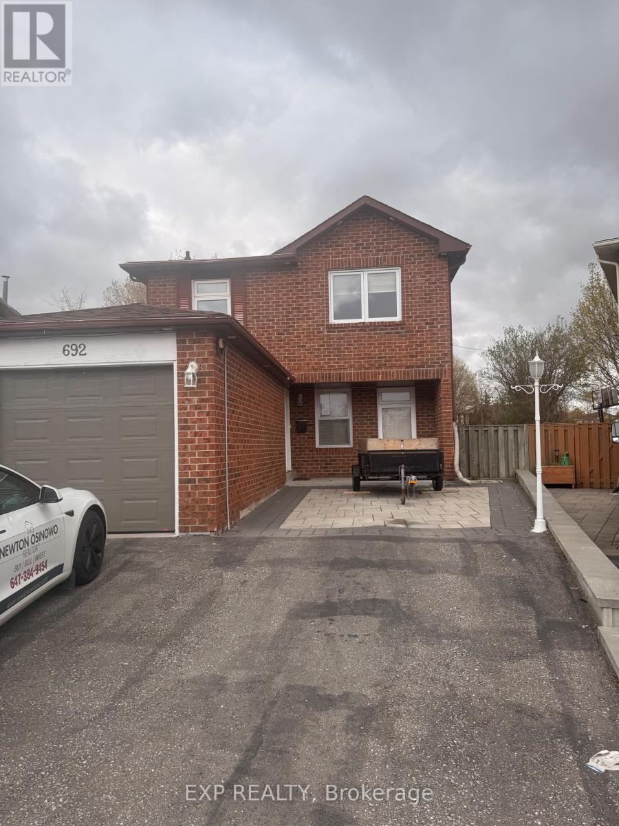 692 Sultana Square