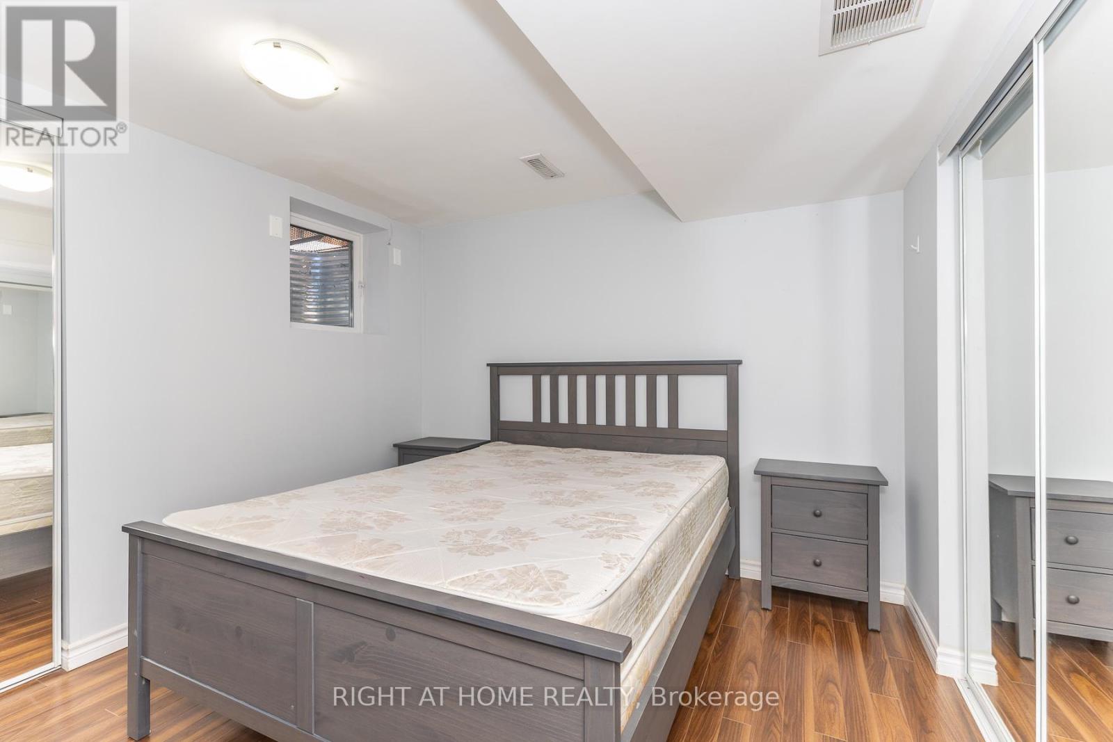 Basement-Unit Only - 378 Ceremonial Drive, Mississauga, Ontario L5R 2E3 - Photo 10 - W13435352