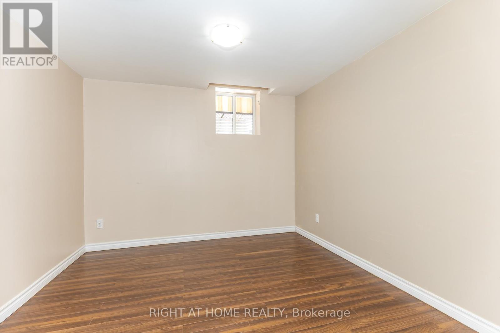 Basement-Unit Only - 378 Ceremonial Drive, Mississauga, Ontario L5R 2E3 - Photo 13 - W13435352