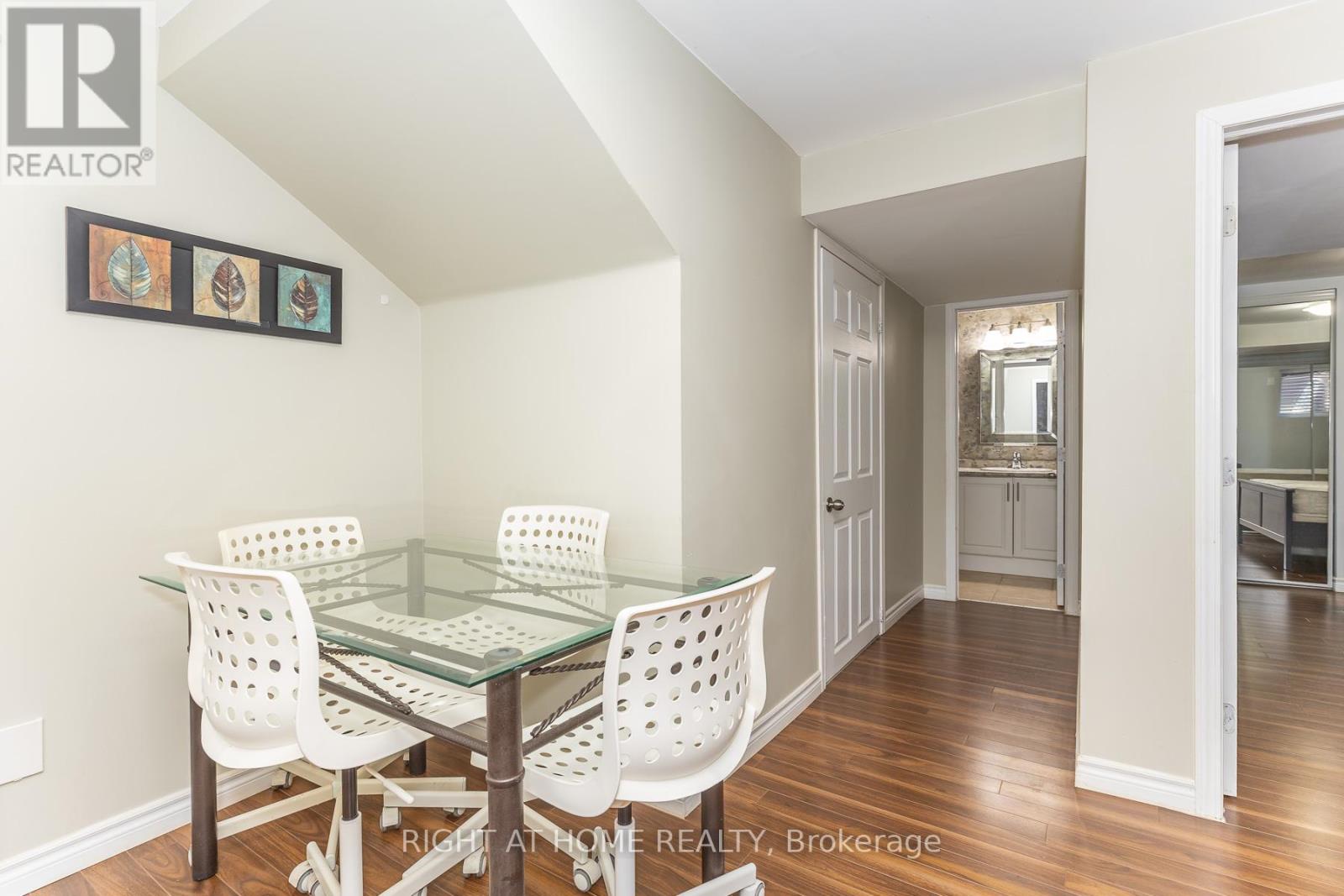 Basement-Unit Only - 378 Ceremonial Drive, Mississauga, Ontario L5R 2E3 - Photo 15 - W13435352