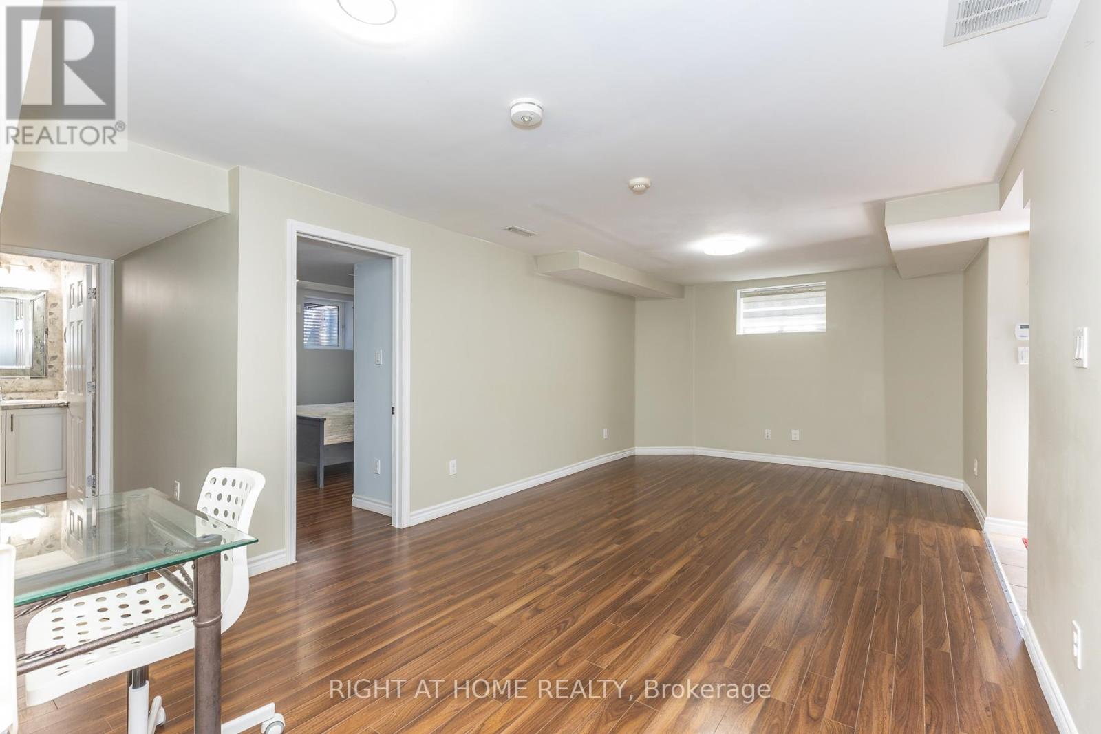Basement-Unit Only - 378 Ceremonial Drive, Mississauga, Ontario L5R 2E3 - Photo 8 - W13435352