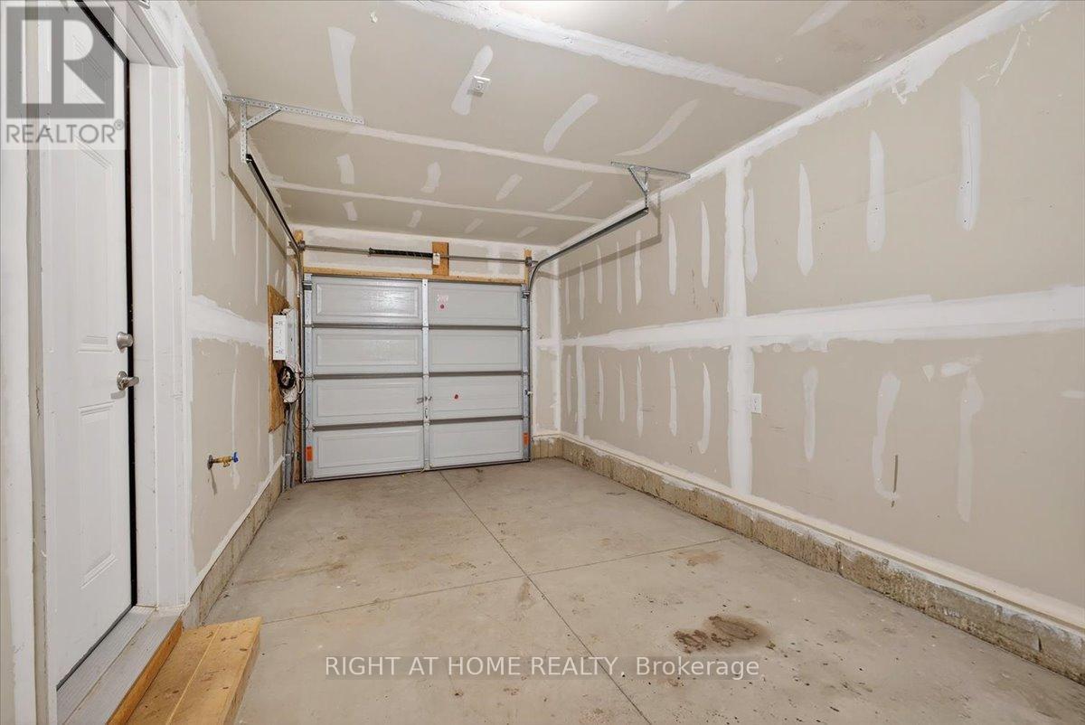 67 - 590 North Service Road, Hamilton, Ontario  L8E 0K5 - Photo 38 - X13435362