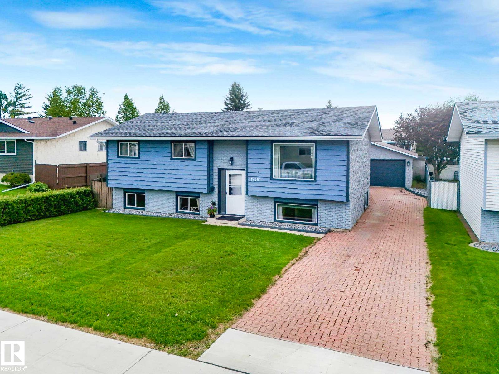 17315 111 ST NW, Edmonton, Alberta