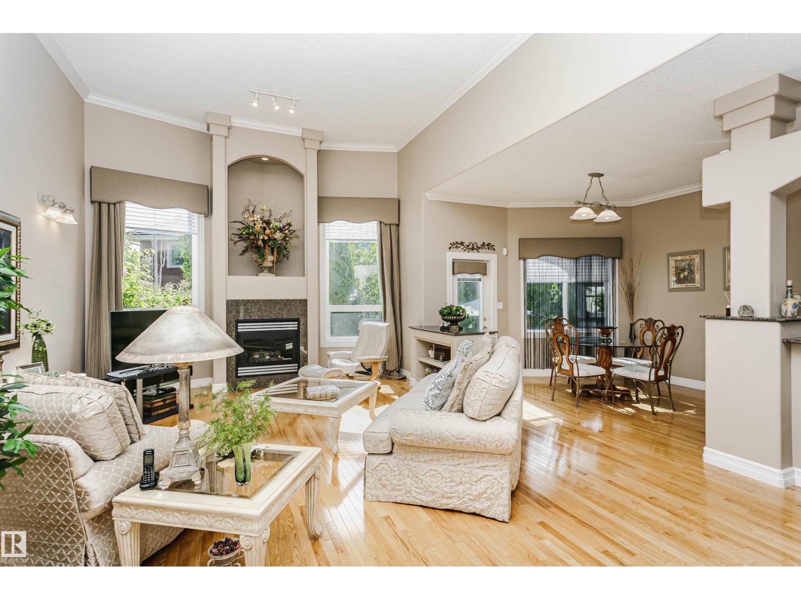 116 Darlington Cr Nw, Edmonton, Alberta  T6M 2S1 - Photo 11 - E4493259
