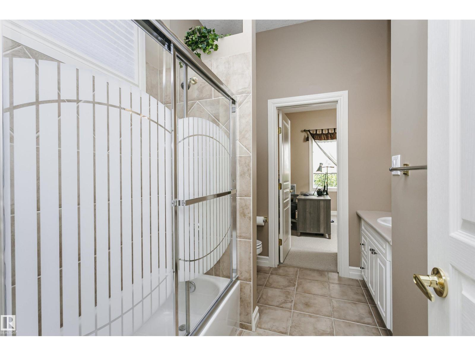 116 Darlington Cr Nw, Edmonton, Alberta  T6M 2S1 - Photo 23 - E4493259