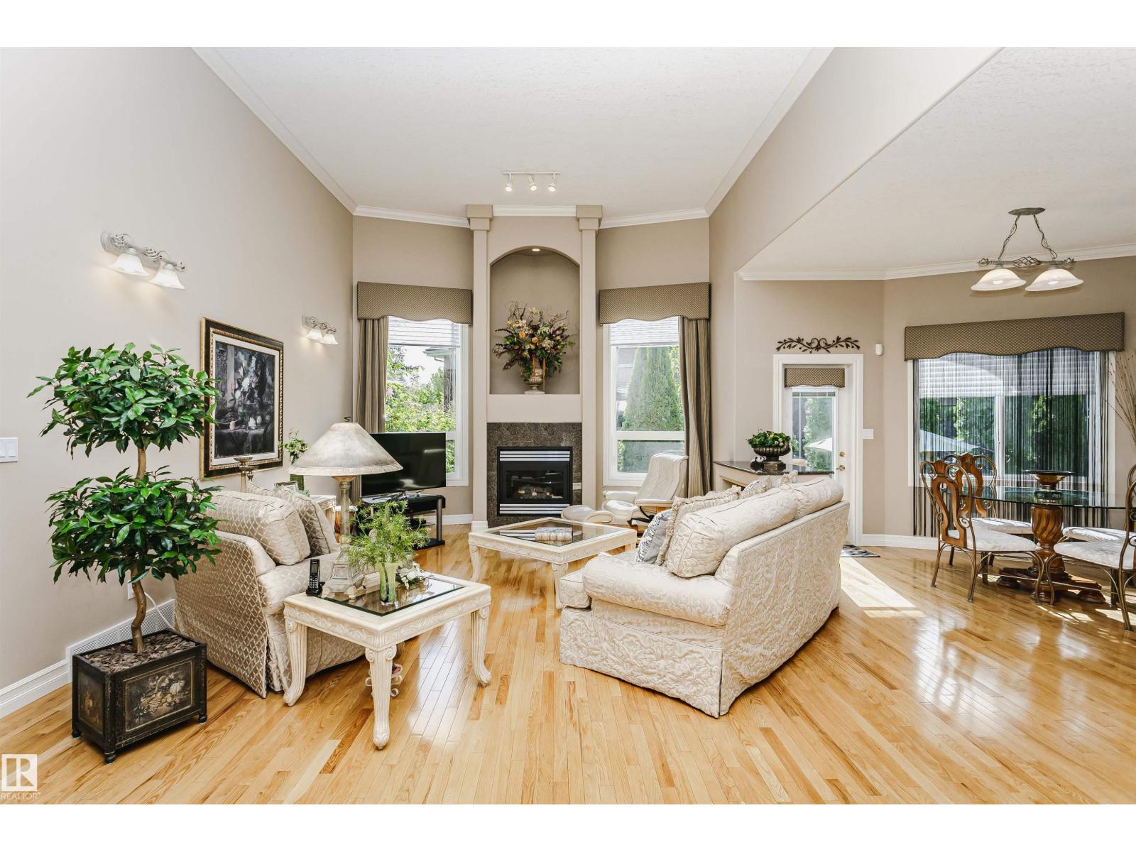 116 Darlington Cr Nw, Edmonton, Alberta  T6M 2S1 - Photo 9 - E4493259