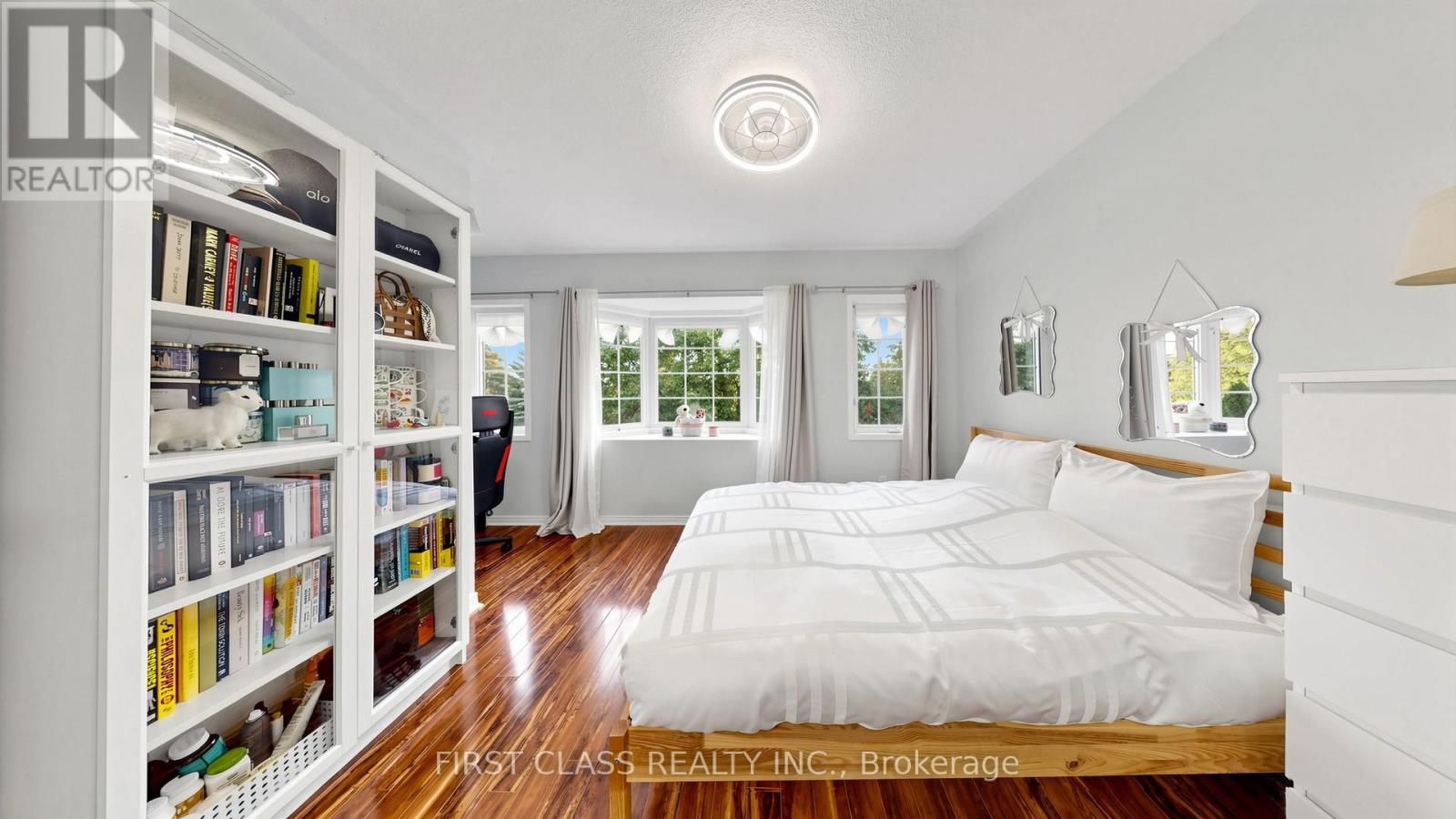 2407 East Gate Crescent, Oakville, Ontario  L6H 6L1 - Photo 36 - W13429352