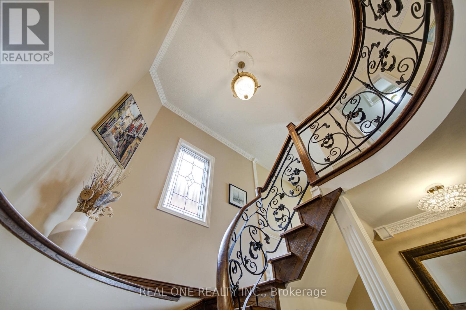 5708 Greensboro Drive, Mississauga, Ontario L5M 5T7 - Photo 22 - W13433624