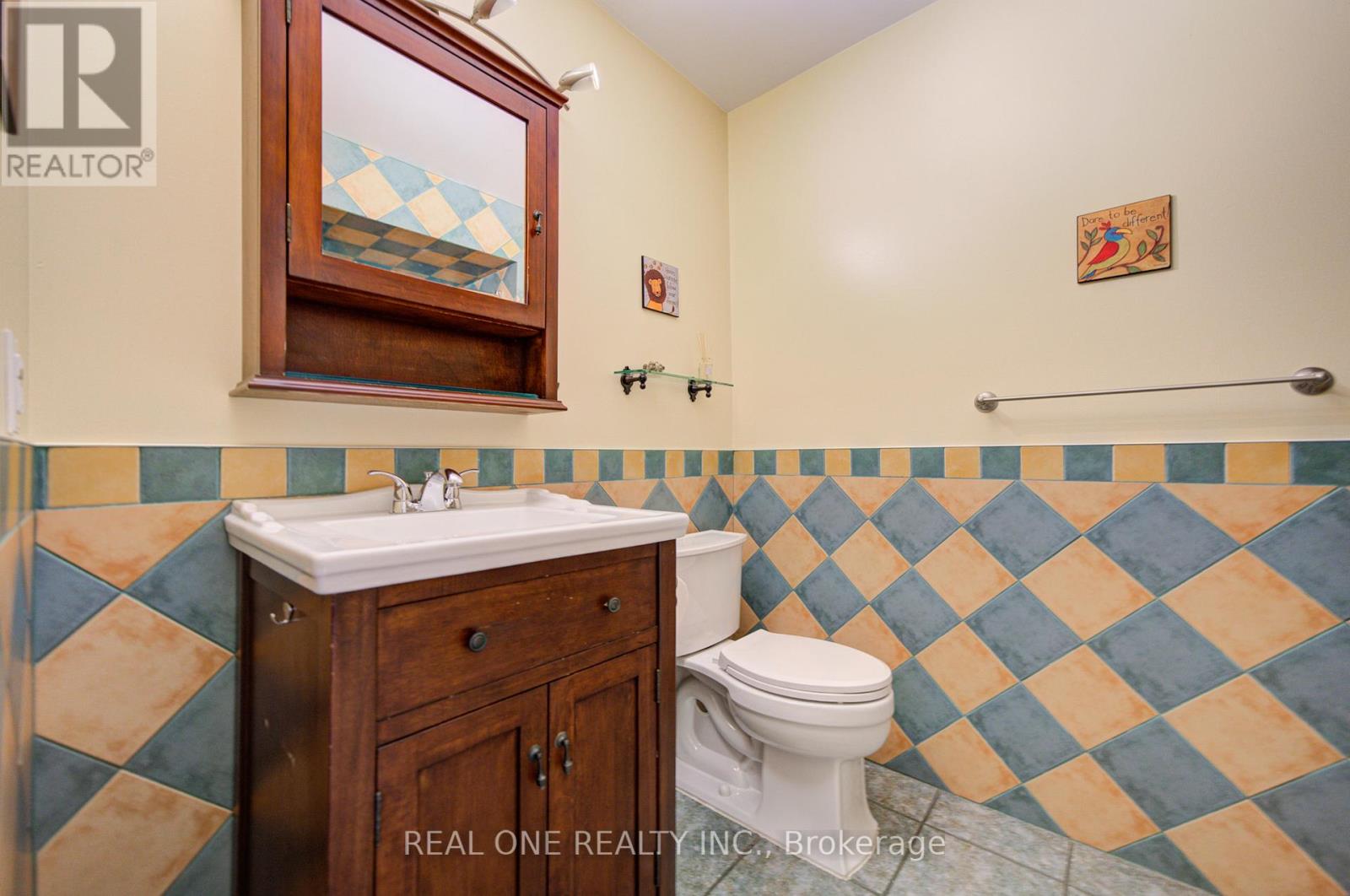 5708 Greensboro Drive, Mississauga, Ontario L5M 5T7 - Photo 33 - W13433624