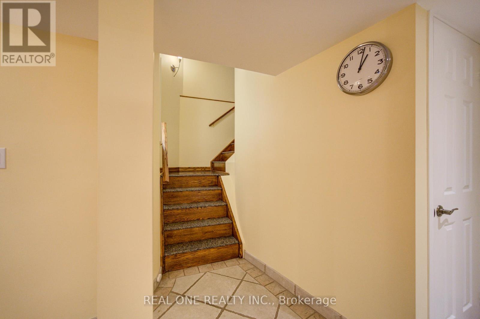 5708 Greensboro Drive, Mississauga, Ontario L5M 5T7 - Photo 43 - W13433624