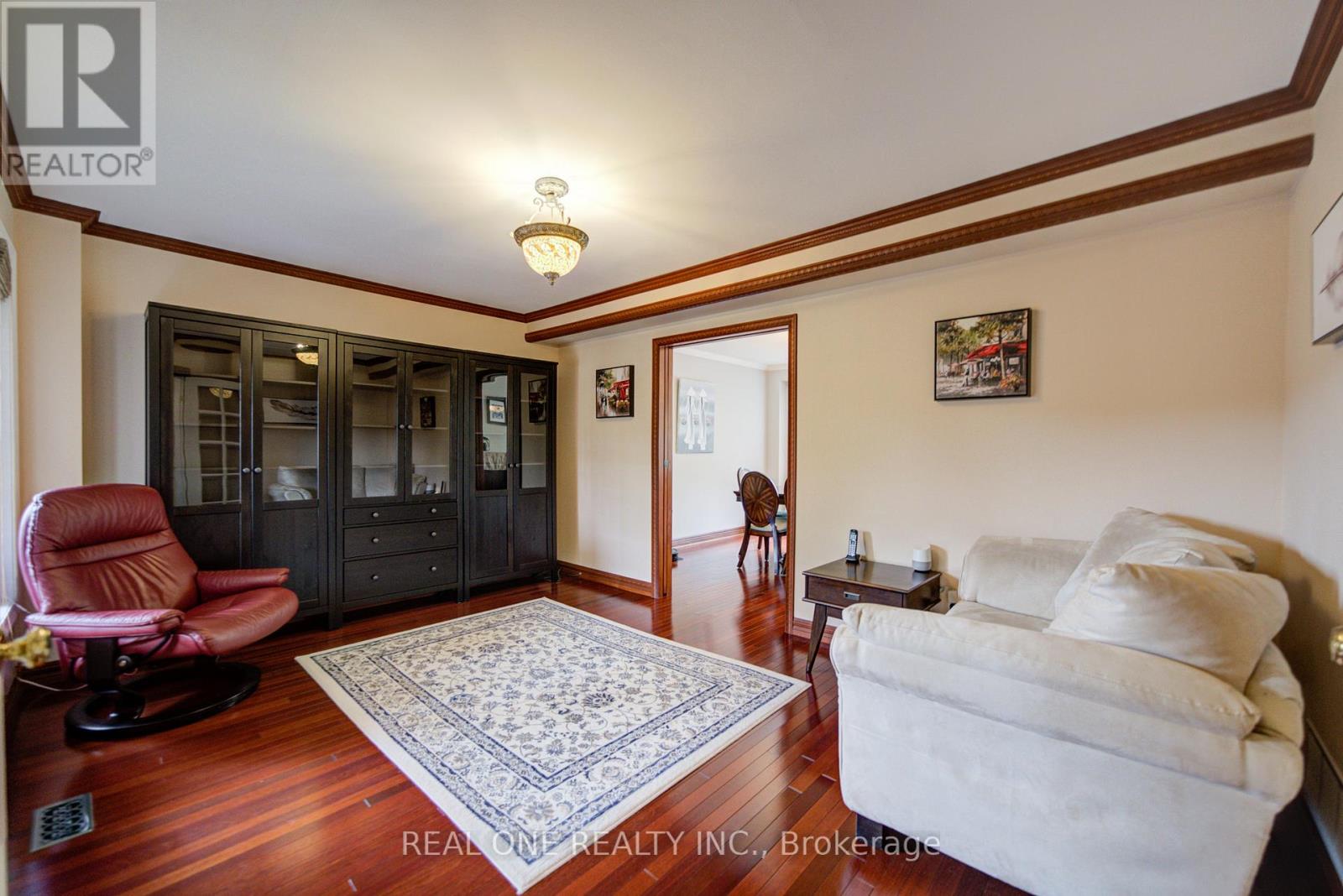 5708 Greensboro Drive, Mississauga, Ontario L5M 5T7 - Photo 9 - W13433624