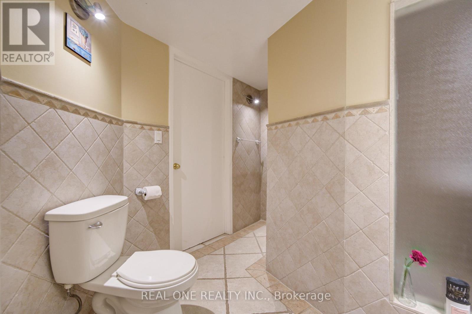 5708 Greensboro Drive, Mississauga, Ontario L5M 5T7 - Photo 46 - W13433624
