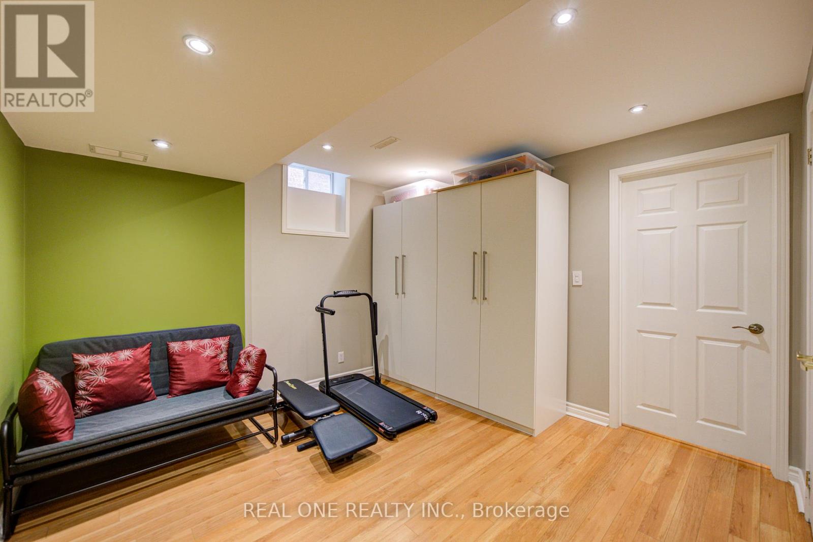 5708 Greensboro Drive, Mississauga, Ontario L5M 5T7 - Photo 42 - W13433624
