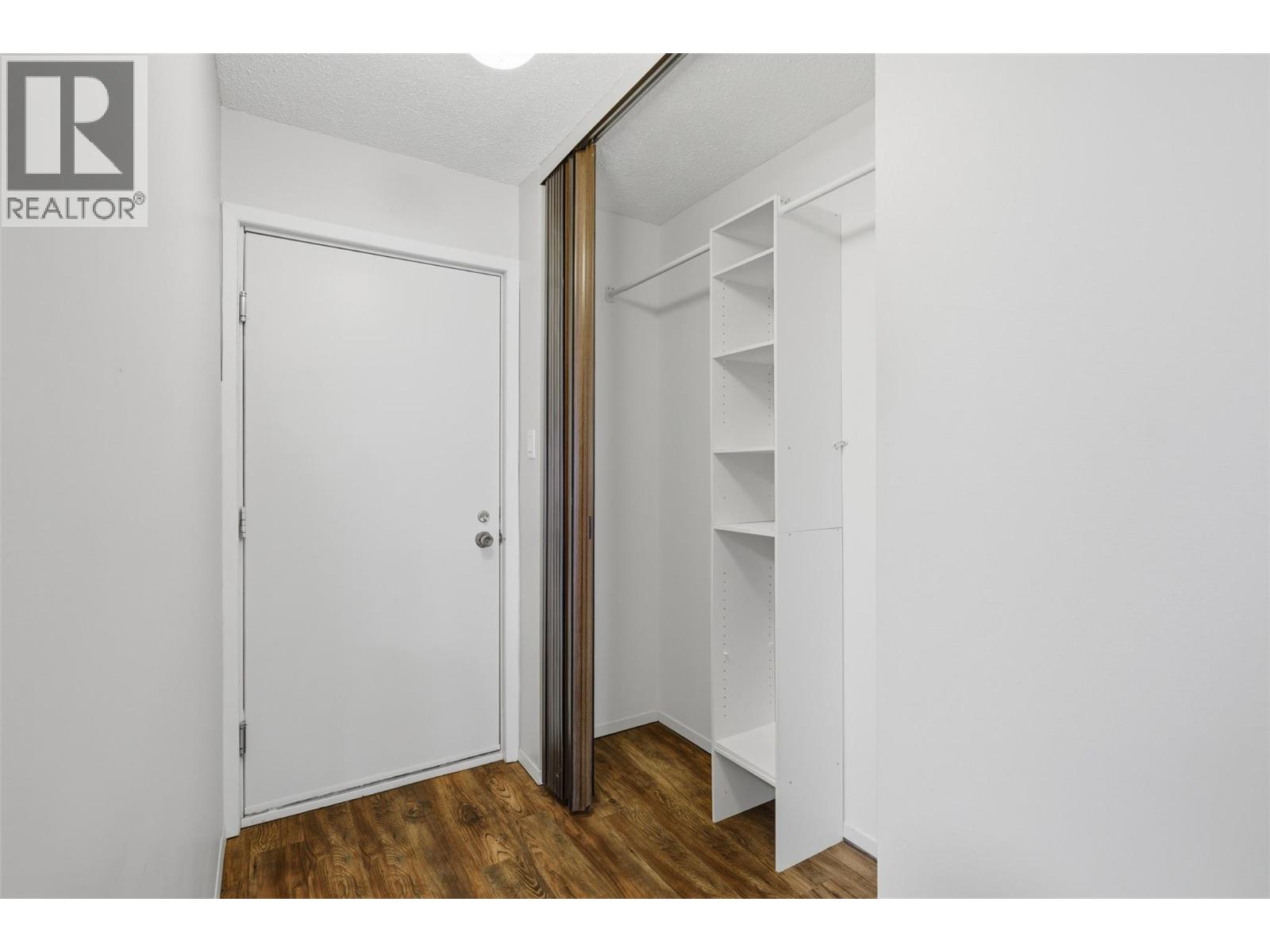 245 Gordonhorn Crescent Unit# 111, Kamloops, British Columbia  V2E 1G5 - Photo 3 - 10390686