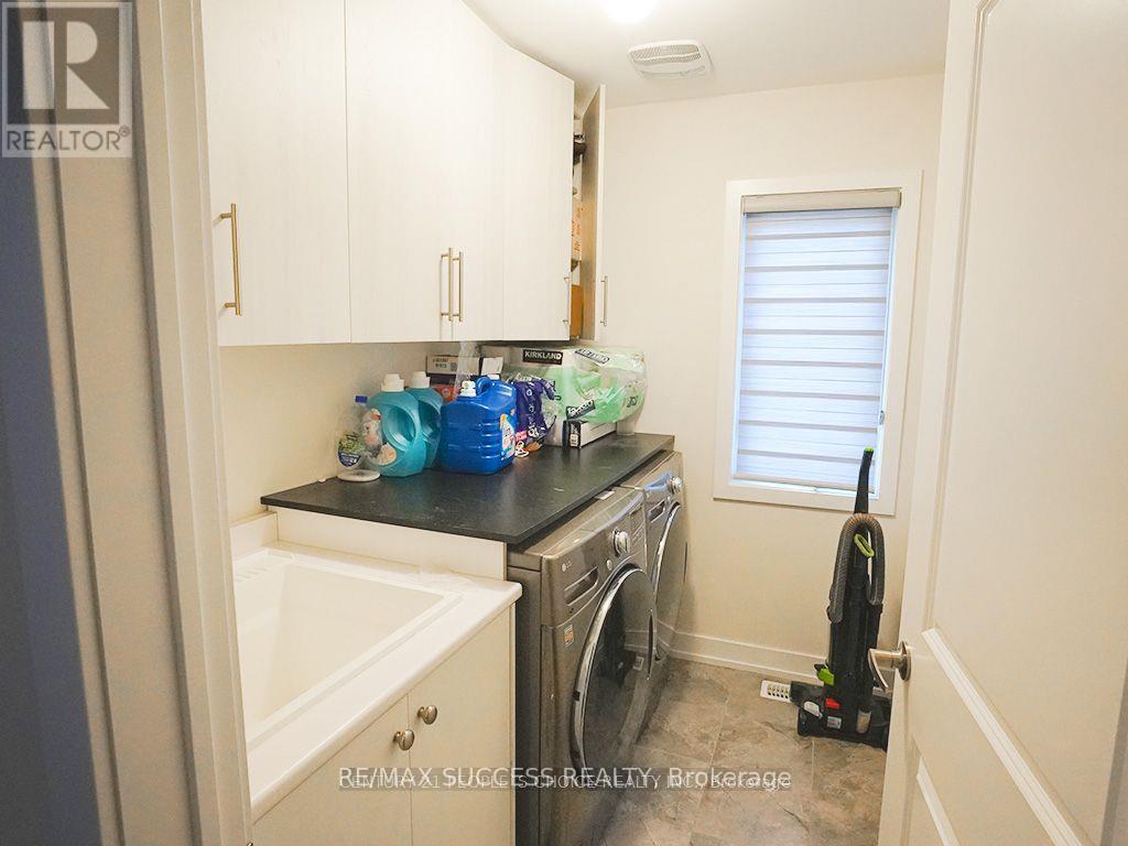 605 Etheridge Avenue, Milton, Ontario  L9E 1V5 - Photo 14 - W13435422