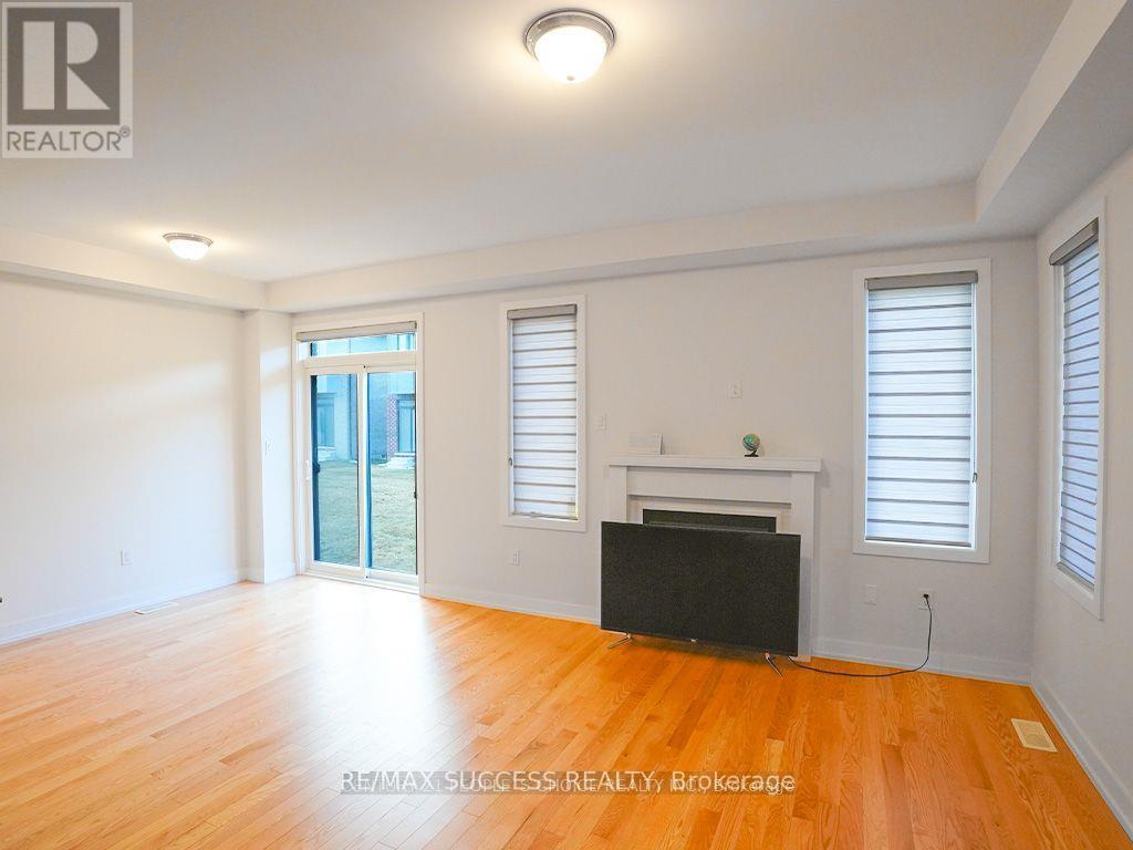 605 Etheridge Avenue, Milton, Ontario  L9E 1V5 - Photo 16 - W13435422