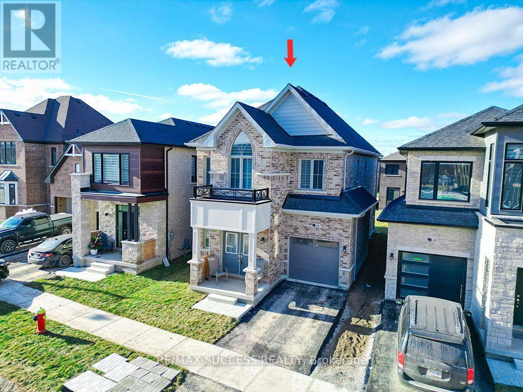 605 Etheridge Avenue, Milton, Ontario  L9E 1V5 - Photo 2 - W13435422