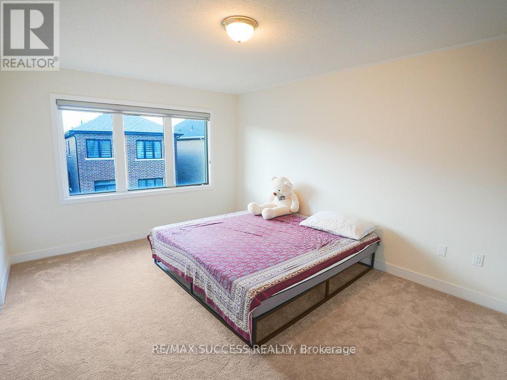 605 Etheridge Avenue, Milton, Ontario  L9E 1V5 - Photo 7 - W13435422