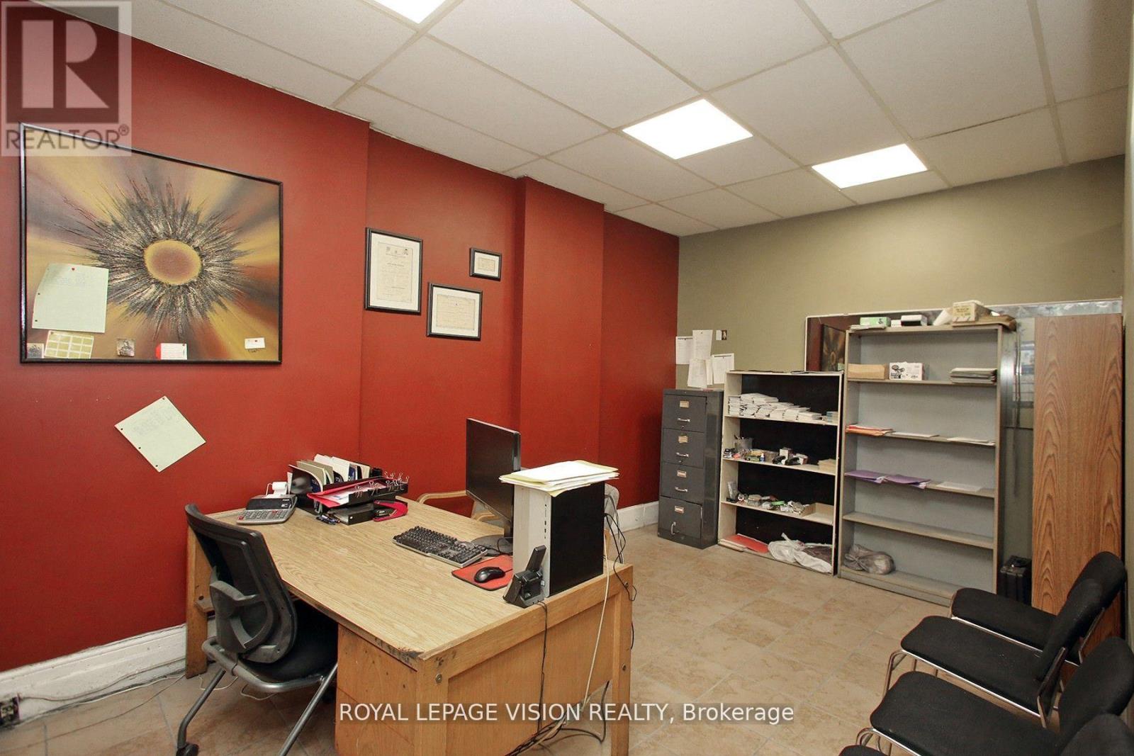 819 Pape Avenue, Toronto, Ontario  M4K 3V1 - Photo 12 - E12839424