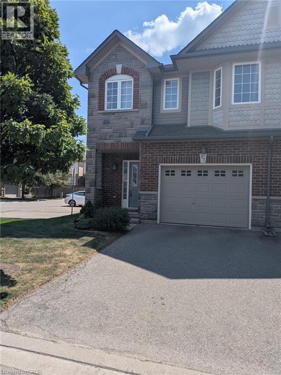 40 DARTMOUTH Gate Unit# 17, Stoney Creek, Ontario