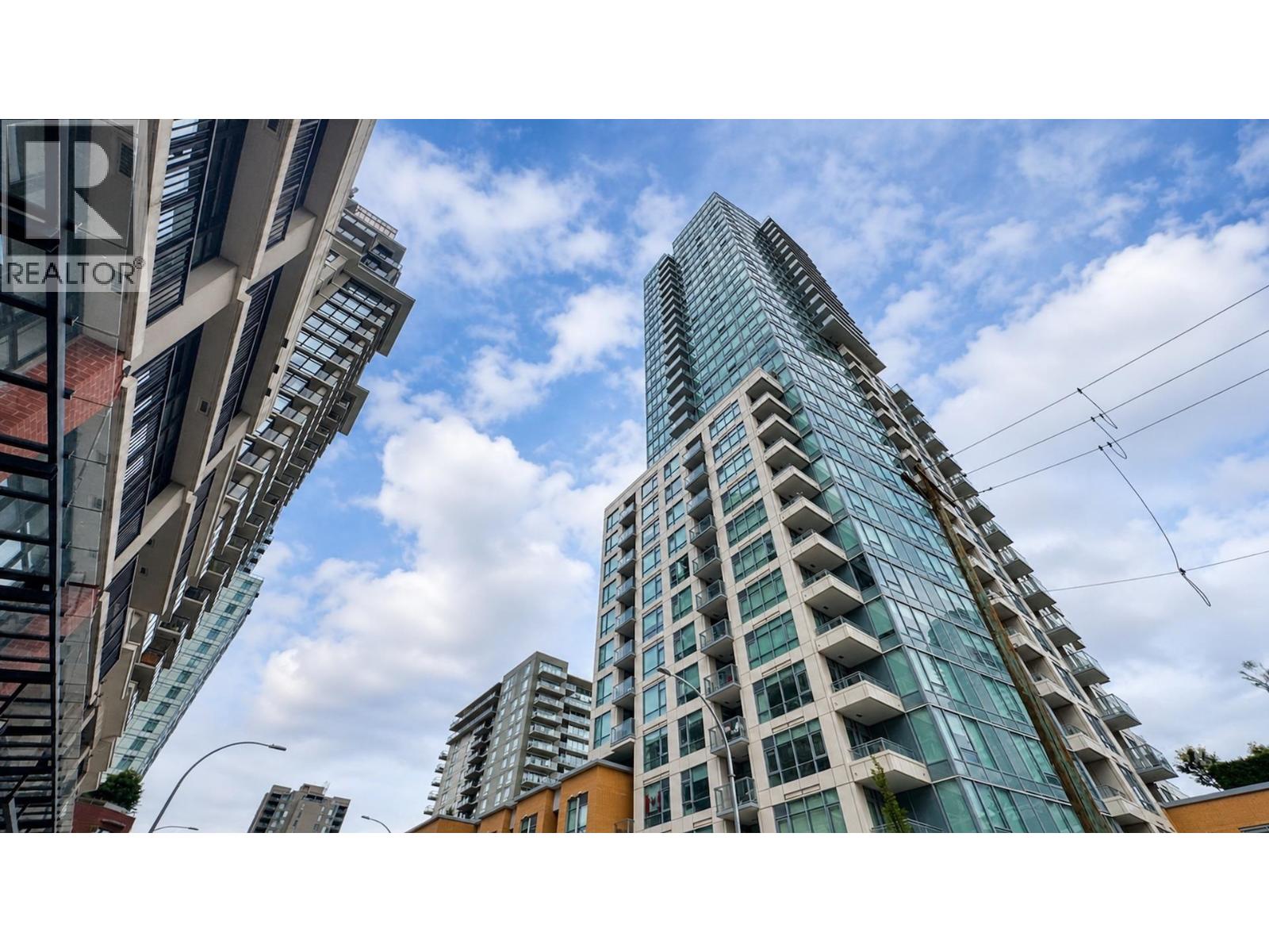 2702 618 CARNARVON STREET, New Westminster, British Columbia