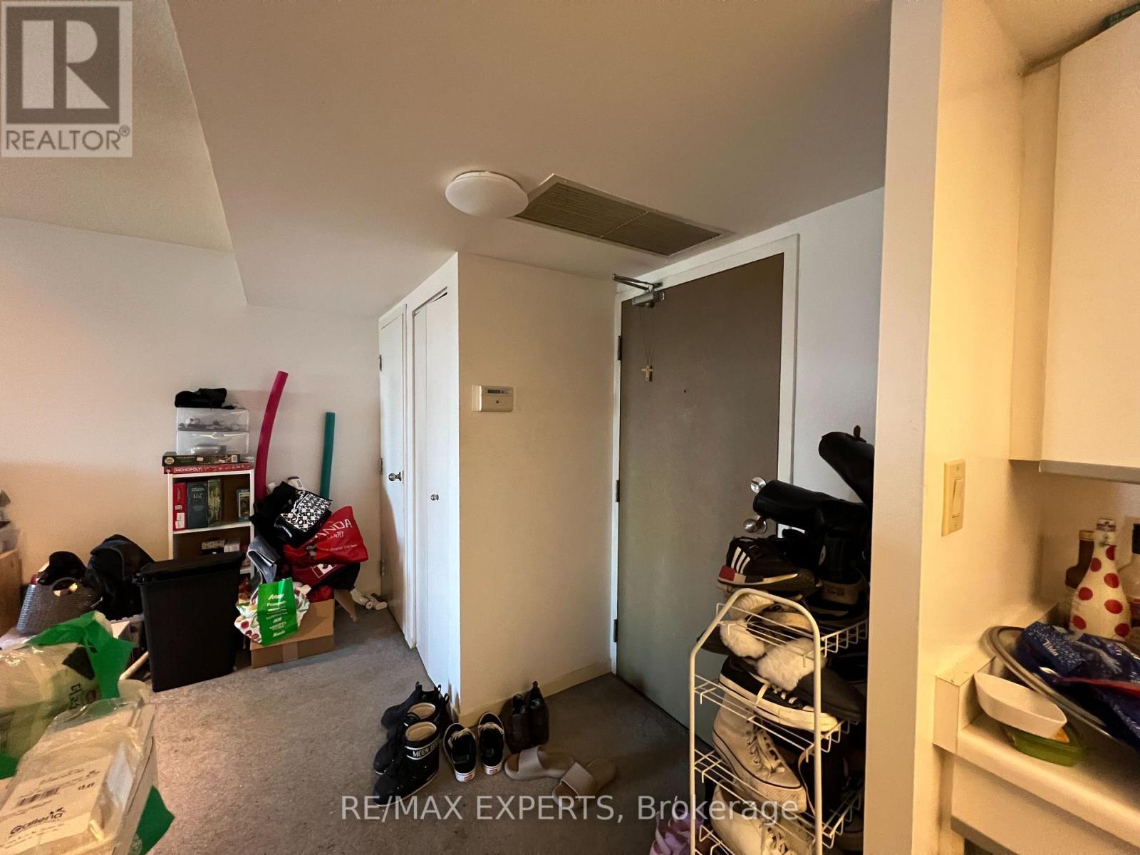 2217 - 1001 Bay Street, Toronto, Ontario M5S 3A6 - Photo 3 - C13285778