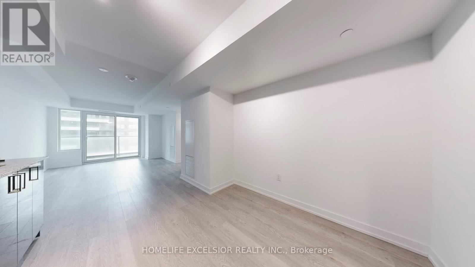 405 - 1435 Celebration Drive, Pickering, Ontario L1W 0C4 - Photo 15 - E13435426