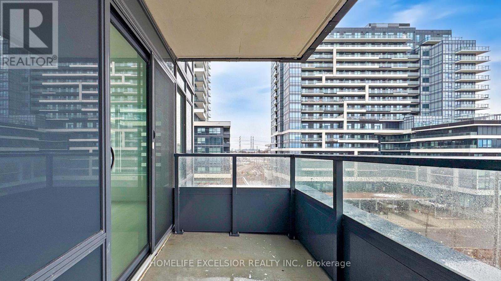 405 - 1435 Celebration Drive, Pickering, Ontario L1W 0C4 - Photo 32 - E13435426