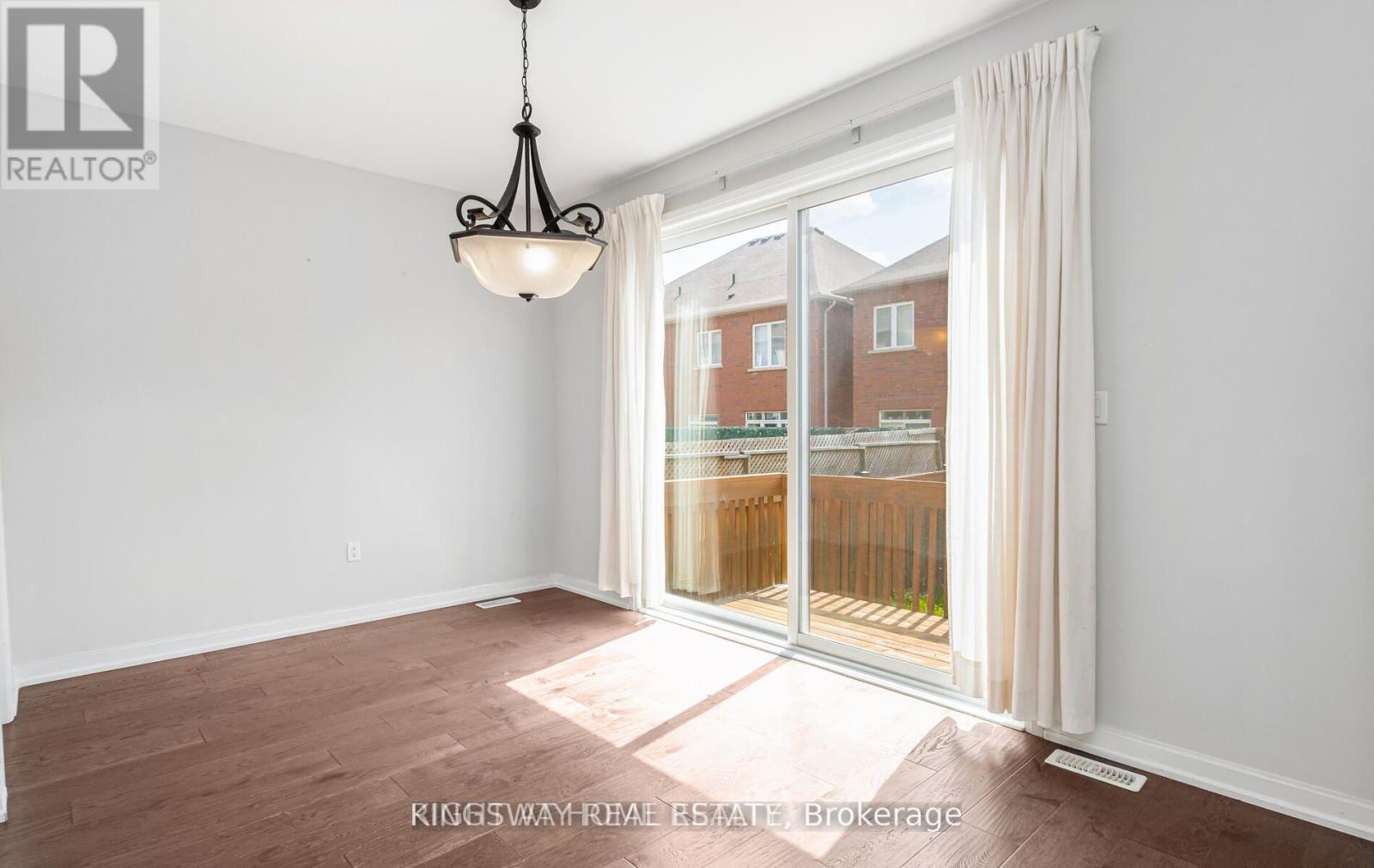 288 Sixteen Mile Drive, Oakville, Ontario  L6M 0V8 - Photo 7 - W13433218