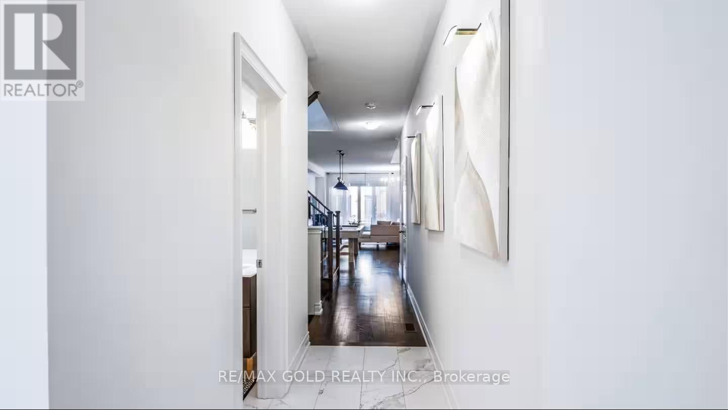 1345 Restivo Lane, Milton, Ontario  L9E 1K2 - Photo 4 - W13248906