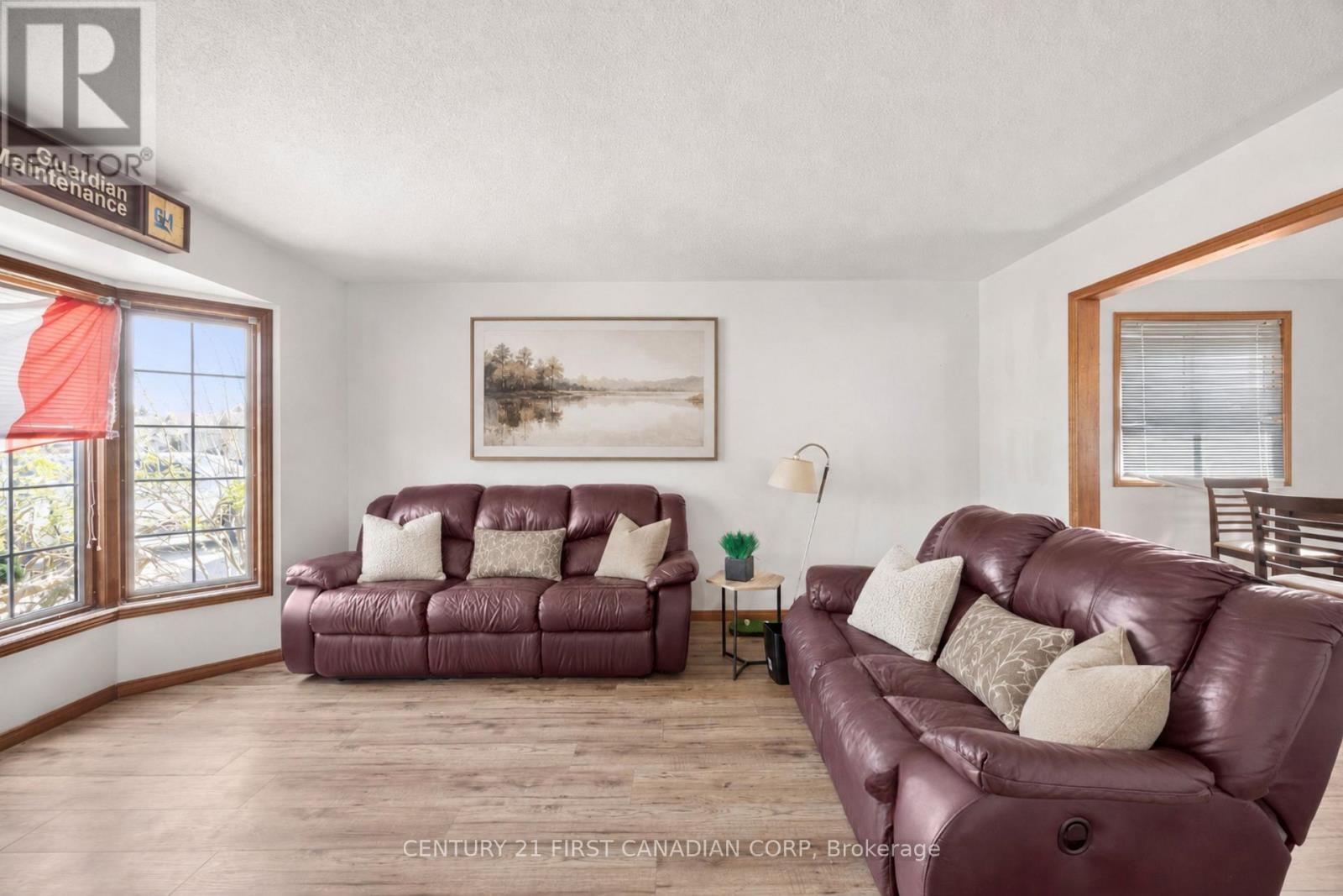 351 Fleming Drive, London East, Ontario  N5V 4Y6 - Photo 4 - X13435534
