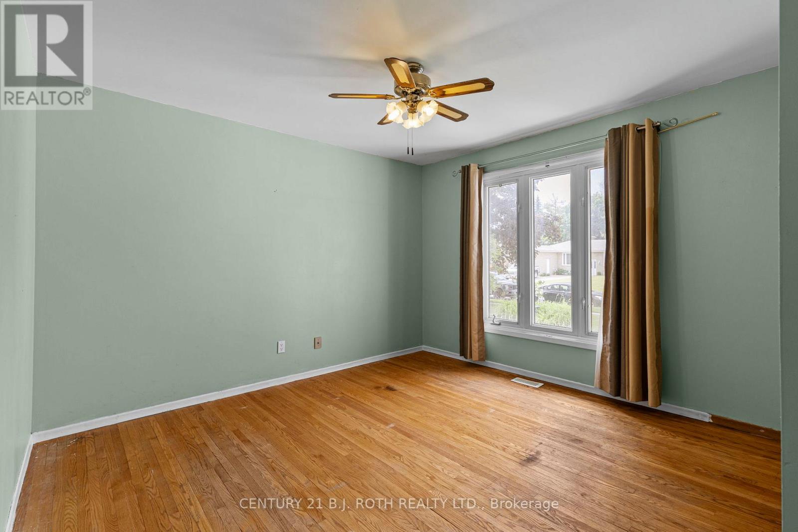 253 Rose Street, Barrie, Ontario  L4M 2T1 - Photo 15 - S13427808