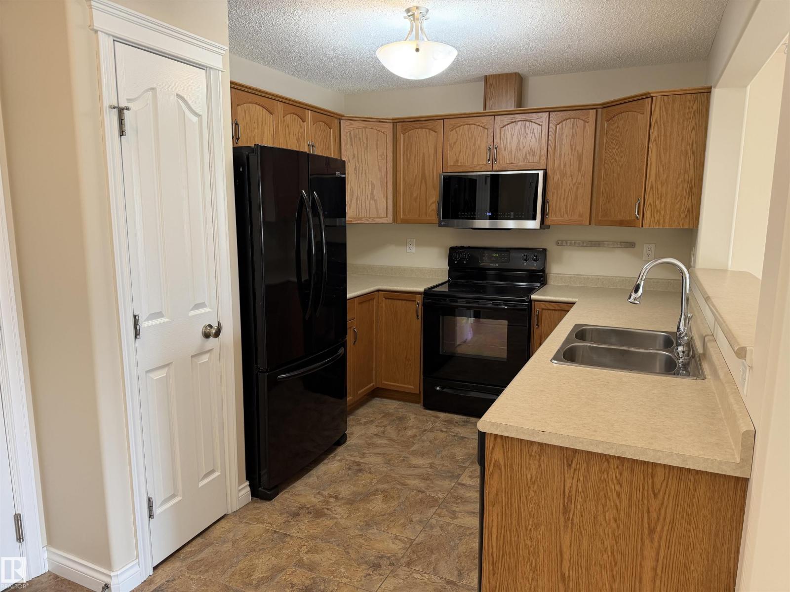 #118 7801 Golf Course Rd, Stony Plain, Alberta  T7Z 0C7 - Photo 11 - E4493269