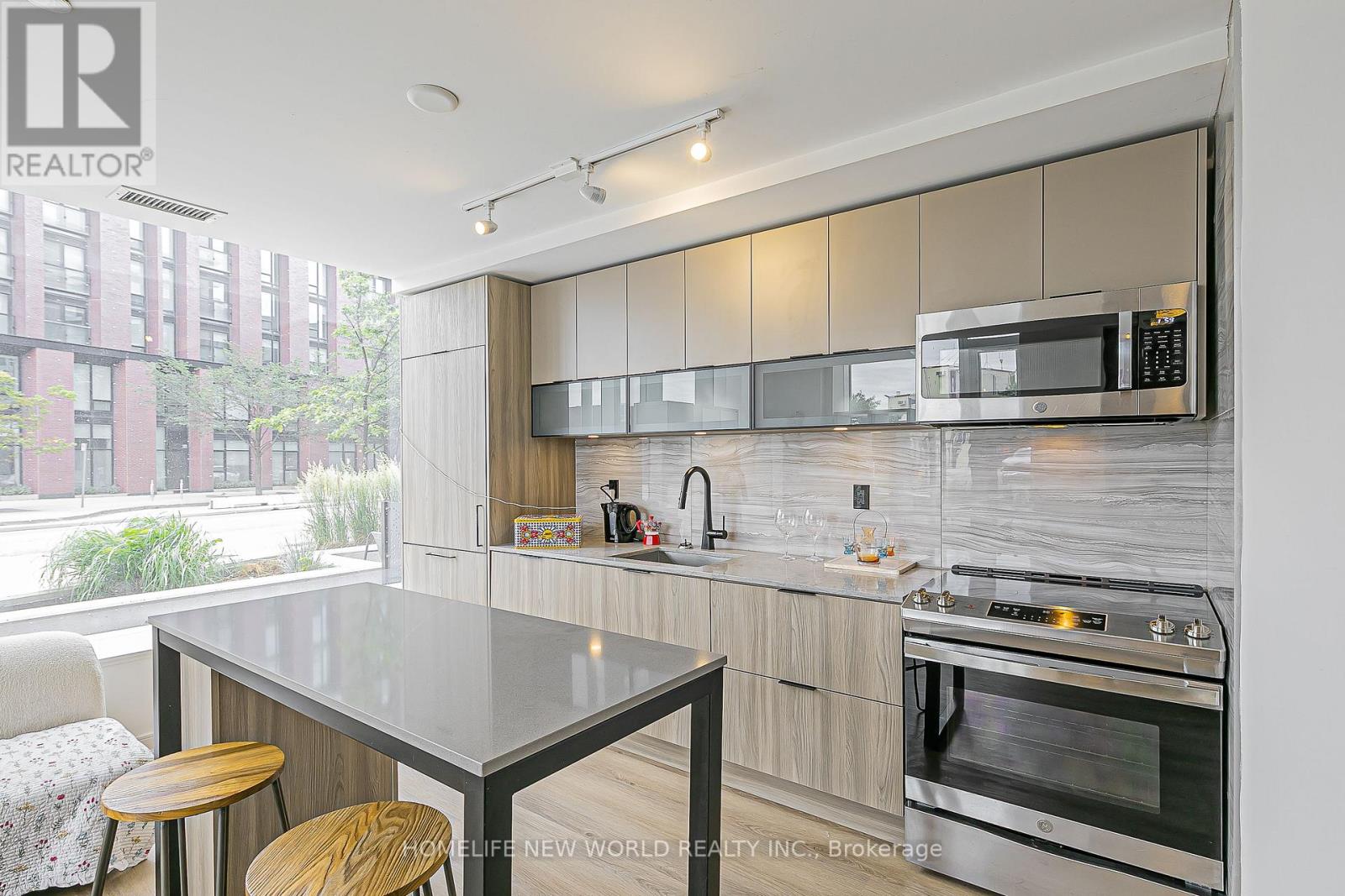 S118 - 180 Mills Street W, Toronto, Ontario  M5A 0V7 - Photo 14 - C13435492