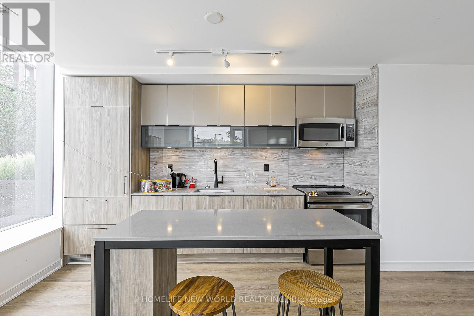 S118 - 180 Mills Street W, Toronto, Ontario  M5A 0V7 - Photo 15 - C13435492