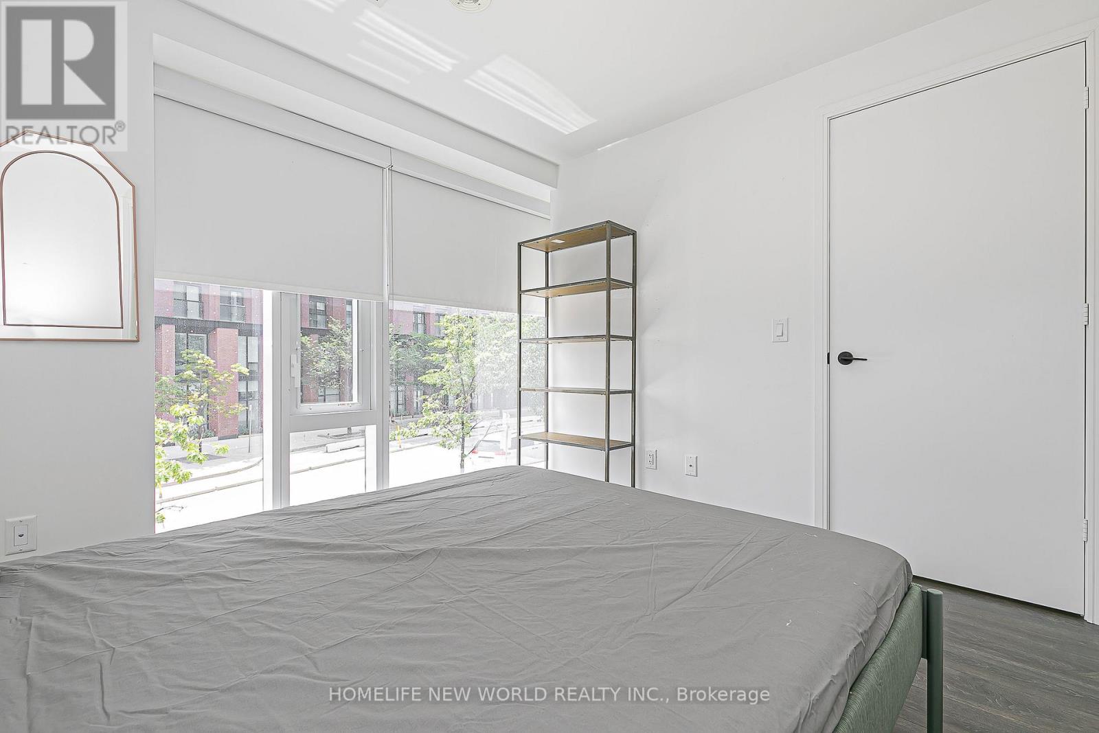 S118 - 180 Mills Street W, Toronto, Ontario  M5A 0V7 - Photo 26 - C13435492