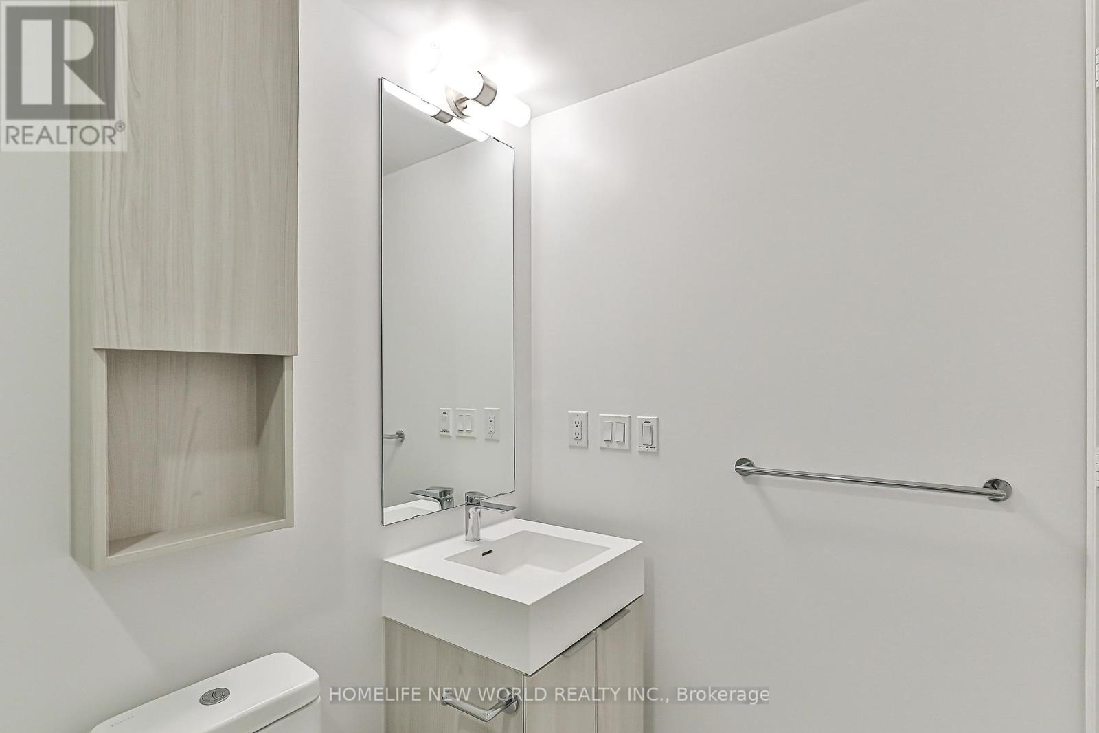 S118 - 180 Mills Street W, Toronto, Ontario  M5A 0V7 - Photo 30 - C13435492