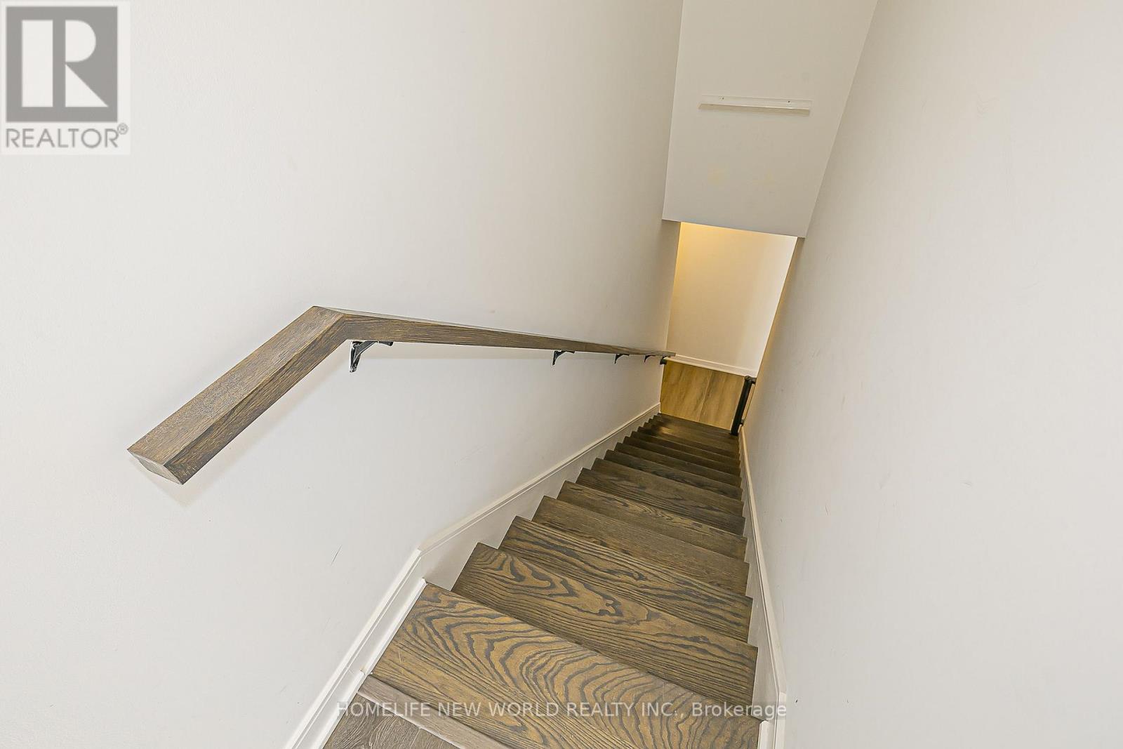 S118 - 180 Mills Street W, Toronto, Ontario  M5A 0V7 - Photo 31 - C13435492