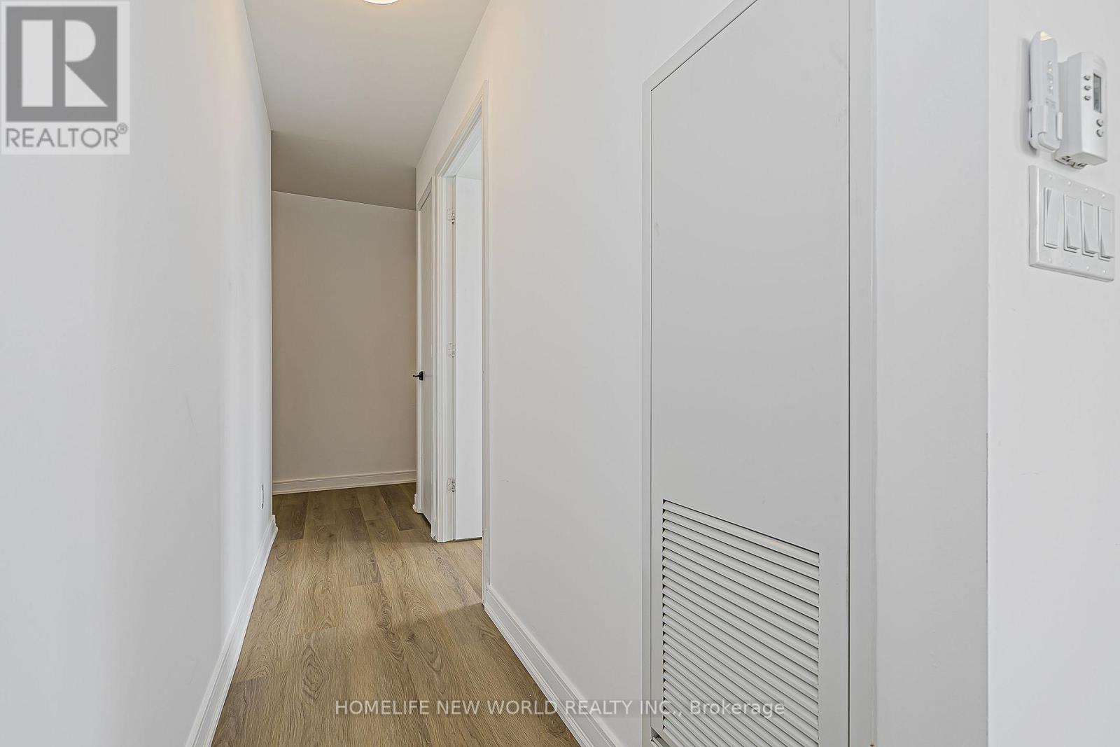 S118 - 180 Mills Street W, Toronto, Ontario  M5A 0V7 - Photo 4 - C13435492