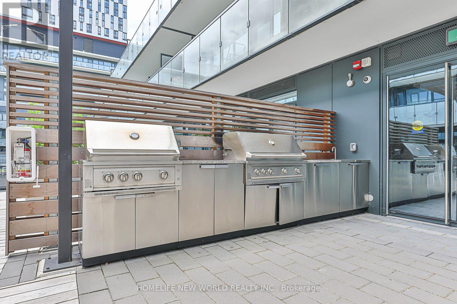 S118 - 180 Mills Street W, Toronto, Ontario  M5A 0V7 - Photo 47 - C13435492